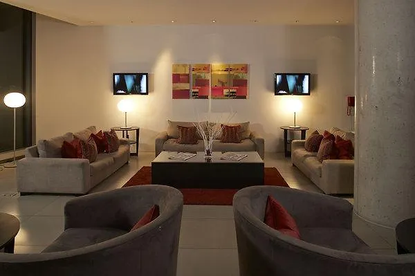 Go Native Lon Bridge Hotel London 4*,